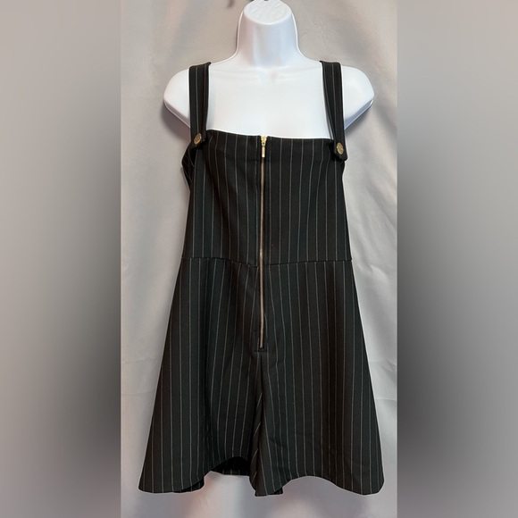 Women’s Asos Black‎ Striped Romper  Sleeveless  Size 12 NWT - Picture 1 of 12